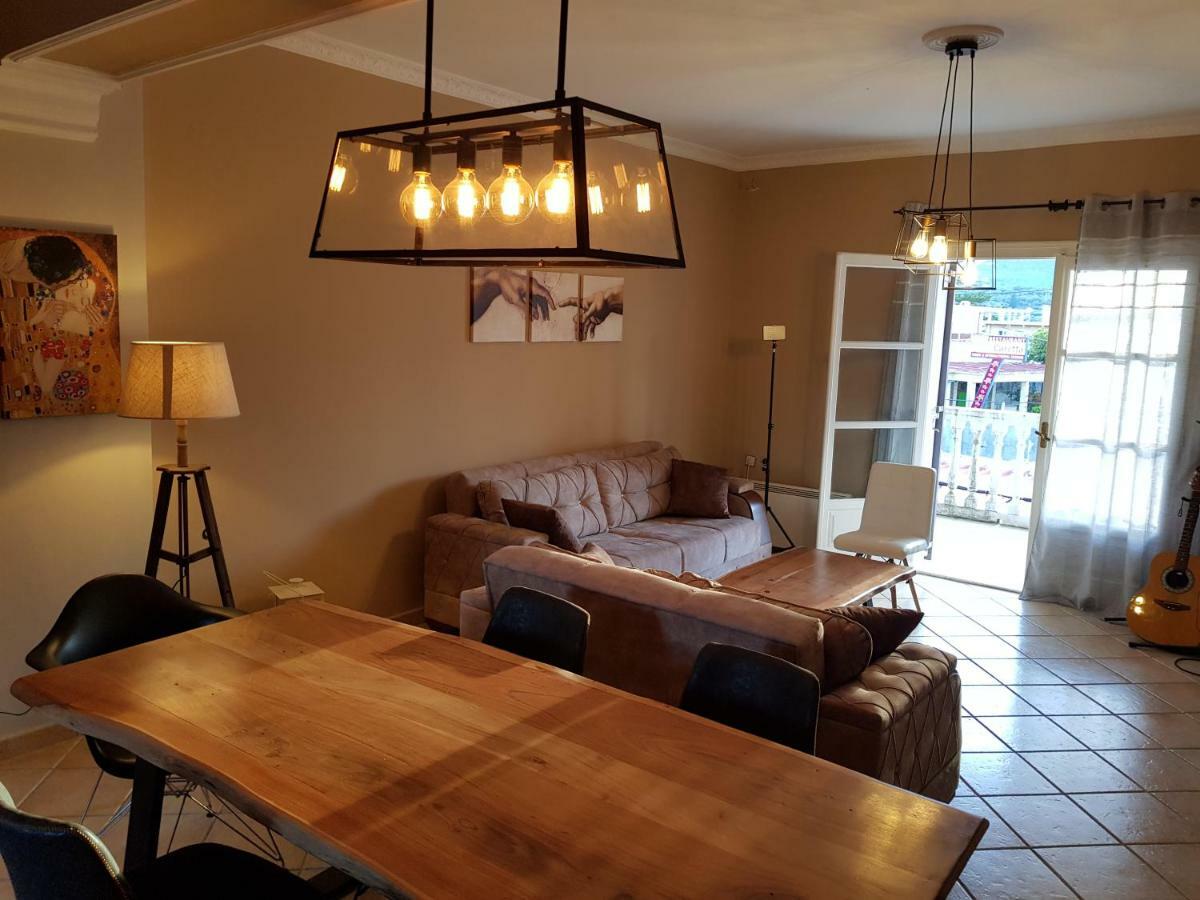 Mojo Modern Apartment 2 Alykanas  Dış mekan fotoğraf